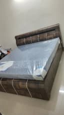 Head storage brown colour