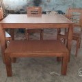 5 seater dinning table