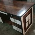 Office table size 5/2.5 ft